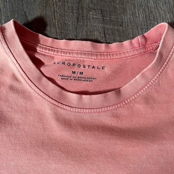 Aeropostale Medium Pink Sun Faded T-Shirt - Picture 3 of 3